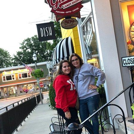 Bayview Landing Ice Cream Parlor