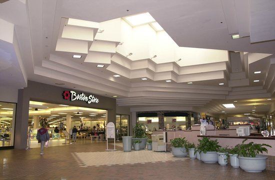 Janesville Mall