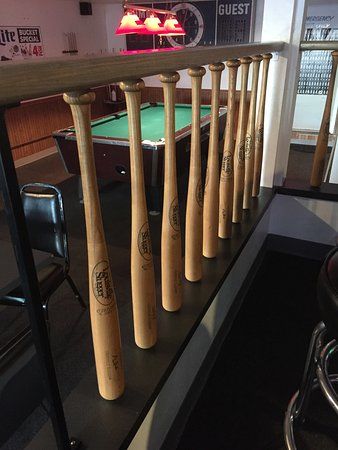 Ape's Bar & Grill