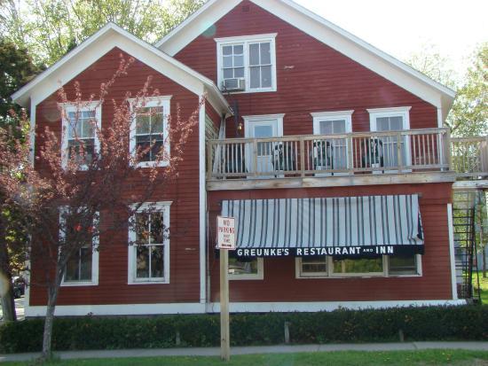 Greunke's First Street Inn & Dining