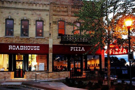 Roadhouse Pizza