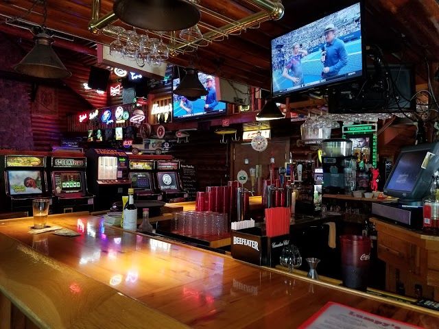 Lumpy's Bar & Grill